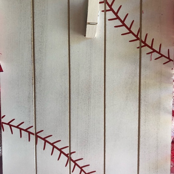 Baseball theme wreath - Picture 7 of 7